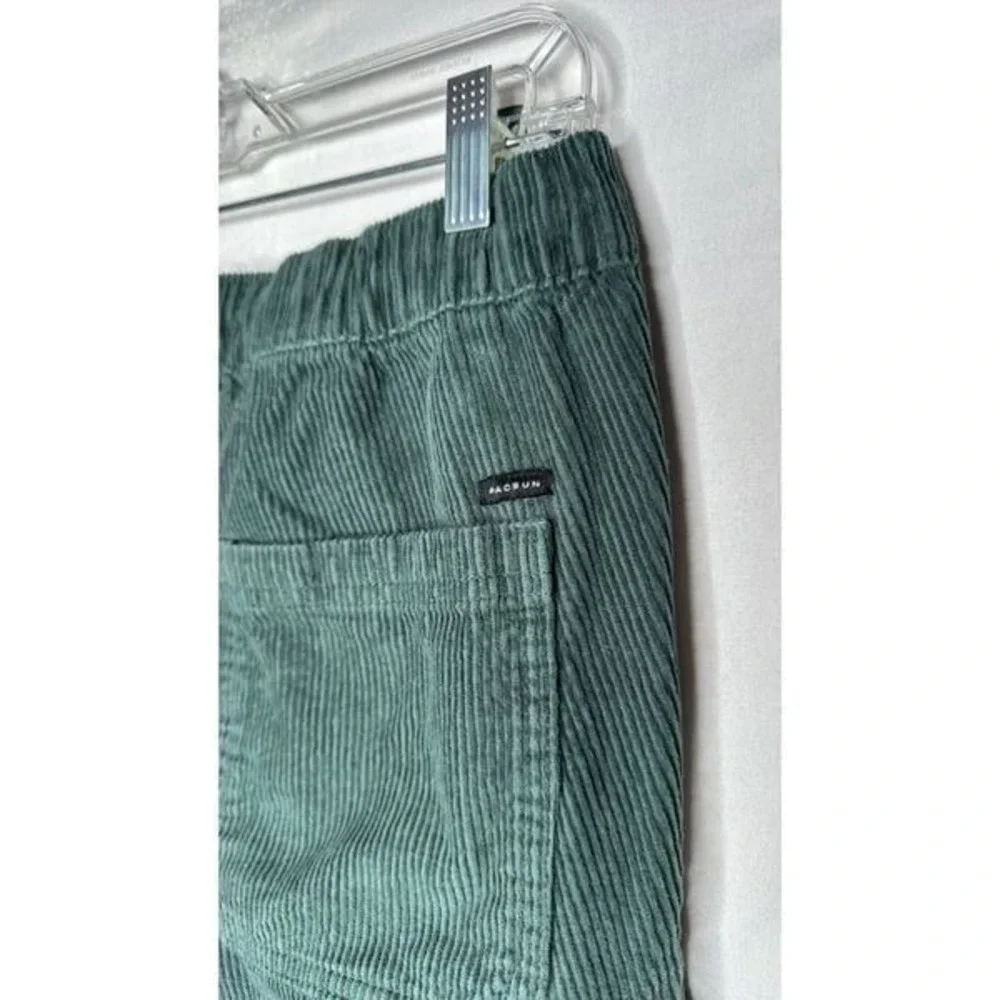 PacSun loose fit